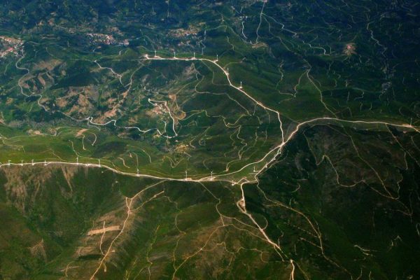 Tekanan IHSG Masih Berlangsung, Rekomendasi Saham Ini Harus Anda Cek