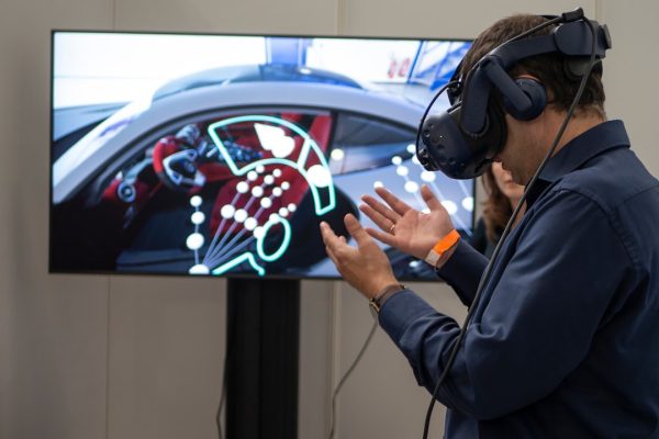 Mengenal Extended Reality (XR): Membuka Era Baru Interaksi Digital di Indonesia
