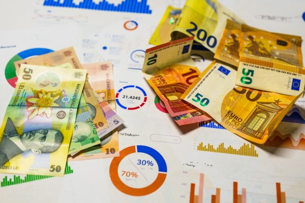 Membangun Kebebasan Finansial dengan Strategi Investasi di Pasar Modal Indonesia