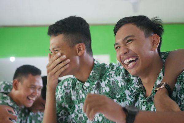 Meme Viral di Indonesia: Fenomena Komunikasi Baru yang Mengubah Permainan